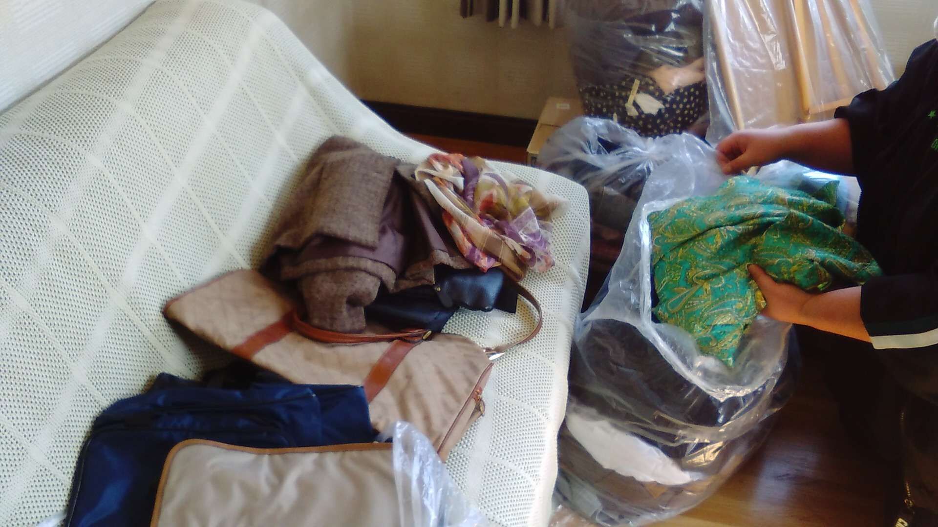 札幌市の手稲区で引越しにあたり、不用品の買取、処分作業を行ってきました。